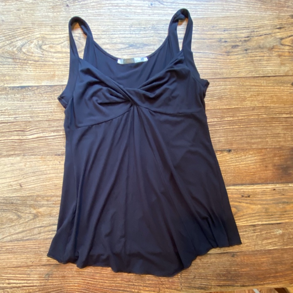Athleta Black Large Sleeveless Swing Work Out Top
